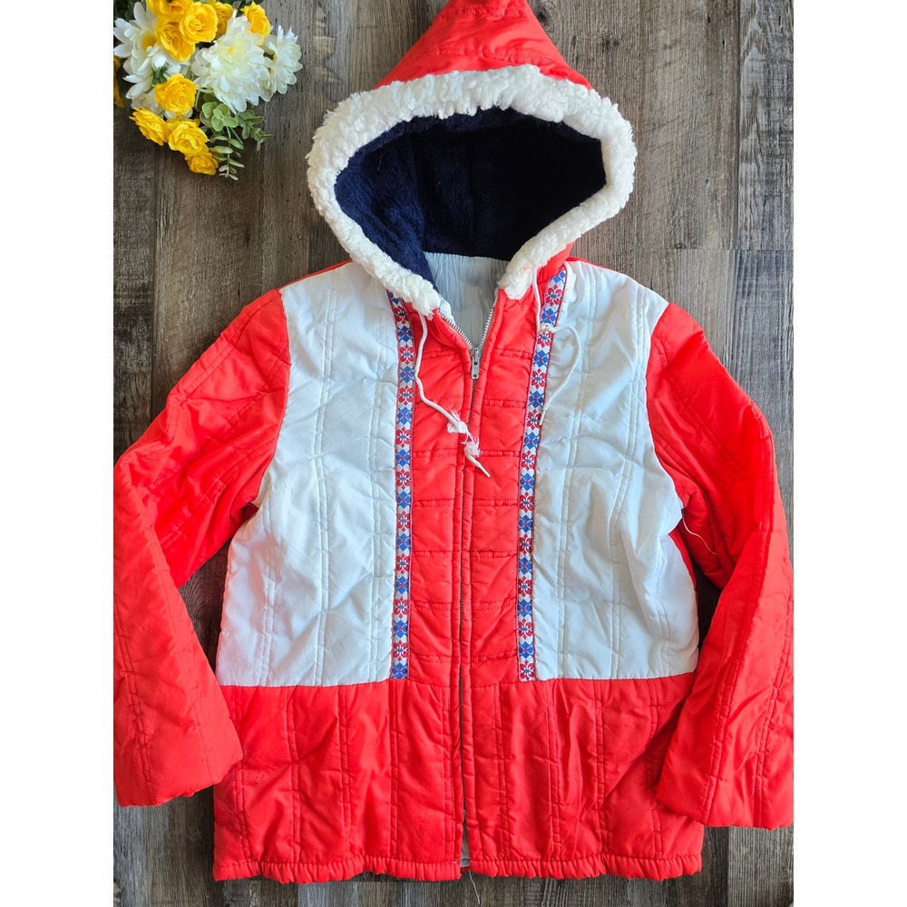 Vintage 70s Kids Hooded Puffer Jacket Red Embroidered Winter Coat No Tag Size‎ 7